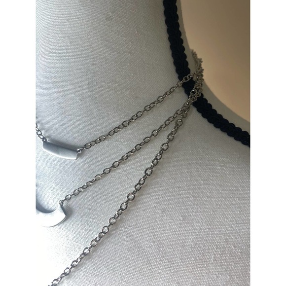 Banana Republic Minimal Necklace NWT - Picture 4 of 6